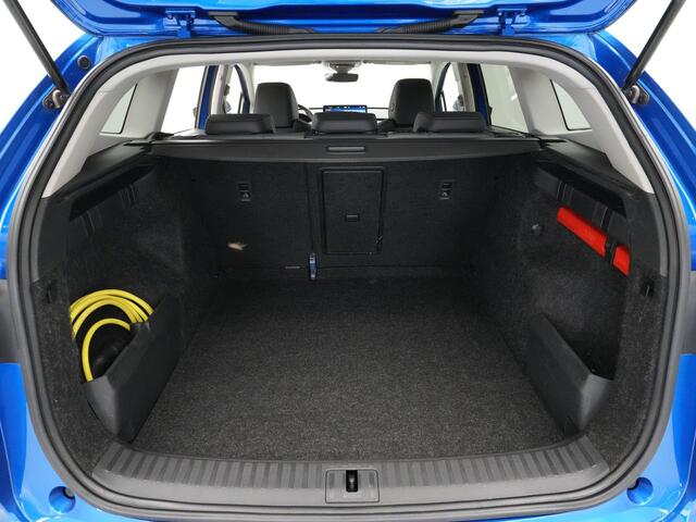 Skoda Enyaq iV 60 Navigatie Camera Stoelverwarming 20'' Lm Velgen