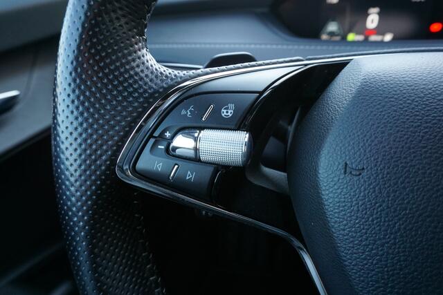 Skoda Enyaq iV 80 Sportline Camera | ACC | Voorstoelen verwrm. * All in prijs *