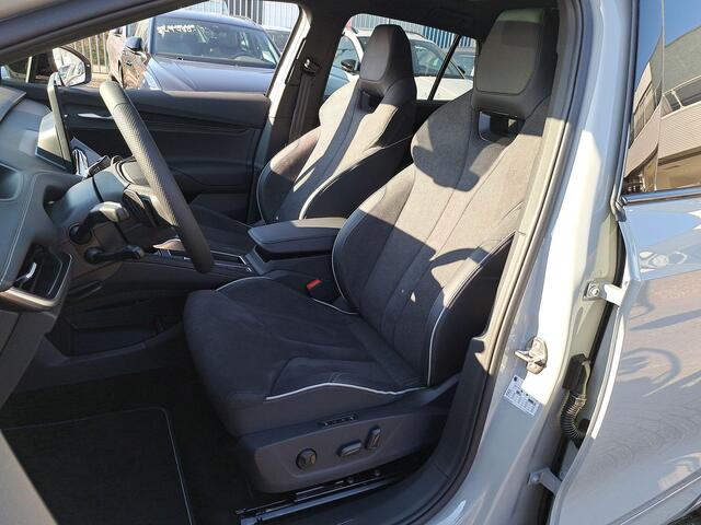 Skoda Enyaq iV Sportline Elektromotor 150 kW / 204 PK SUV Elektri | Panorama dak | 21'' Lichtmetalen Velgen | 2000,- inruilvoordeel!!