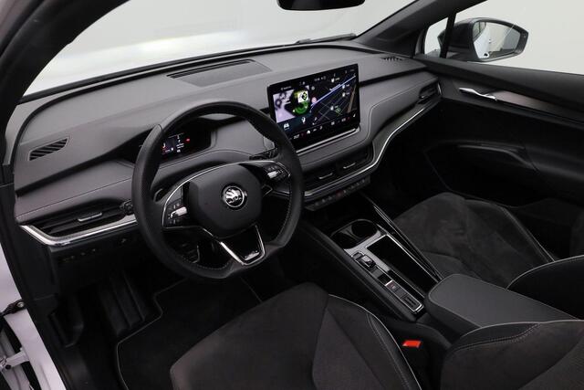 Skoda Enyaq iV 60 180 pk Sportline | Panoramadak | Navigatie | Achteruitrijcamera | Stoelverwarming | 21 inch lichtmetalen velgen