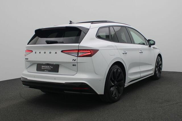 Skoda Enyaq iV 60 180 pk Sportline | Panoramadak | Navigatie | Achteruitrijcamera | Stoelverwarming | 21 inch lichtmetalen velgen