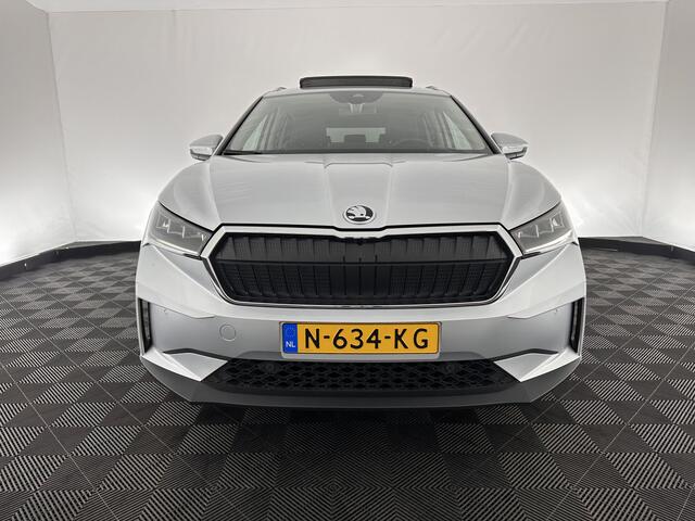Skoda Enyaq iV 80 [ 3-Fase ] (INCL-BTW) *PANO | HEAD-UP | FULL-LEATHER | ADAPTIVE-CRUISE | MEMORY-PACK | FULL-LED | DIGI-COCKPIT | BLIND-SPOT | NAVI-FULLMAP | DIGI-COCKPIT | KEYLESS | CAMERA | SPORT-SEATS | KEYLESS | AMB
