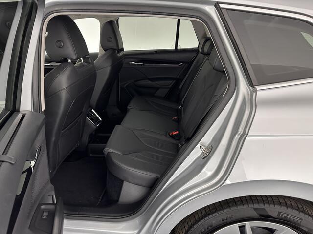 Skoda Enyaq iV 80 [ 3-Fase ] (INCL-BTW) *PANO | HEAD-UP | FULL-LEATHER | ADAPTIVE-CRUISE | MEMORY-PACK | FULL-LED | DIGI-COCKPIT | BLIND-SPOT | NAVI-FULLMAP | DIGI-COCKPIT | KEYLESS | CAMERA | SPORT-SEATS | KEYLESS | AMB