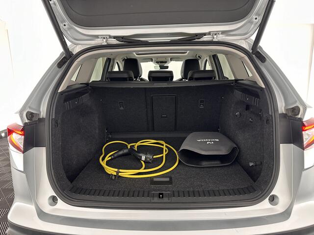 Skoda Enyaq iV 80 [ 3-Fase ] (INCL-BTW) *PANO | HEAD-UP | FULL-LEATHER | ADAPTIVE-CRUISE | MEMORY-PACK | FULL-LED | DIGI-COCKPIT | BLIND-SPOT | NAVI-FULLMAP | DIGI-COCKPIT | KEYLESS | CAMERA | SPORT-SEATS | KEYLESS | AMB
