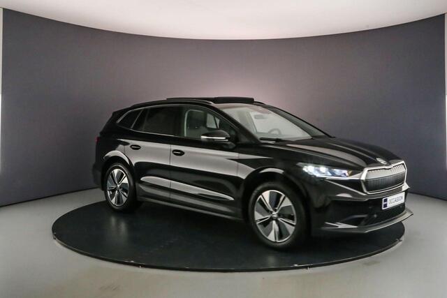Skoda Enyaq iV 60 180pk Automaat Panoramadak, Adaptive cruise control, Navigatie, Stoelverwarming, LED verlichting, App connect, Parkeersensor achter, Airco, DAB