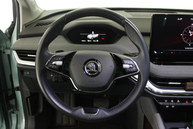 Skoda Enyaq iV 60 | Navigatie | Stoelverwarming | Camera | Trekhaak |