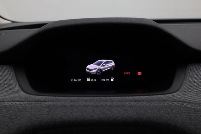 Skoda Enyaq iV 60 Business Edition Plus 58 kWh 180 pk | Geheugenstoel | Matrix LED | Stuur-/stoelverwarming | Achteruitrijcamera | Navigatie