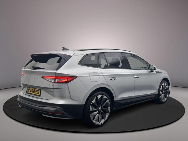 Skoda Enyaq iV 60 180pk Automaat Adaptive cruise control, Navigatie, Lederen bekleding, Achteruitrijcamera, LED verlichting, Stoelverwarming, Parkeersensoren, App connect, Stuurwiel verwarmd