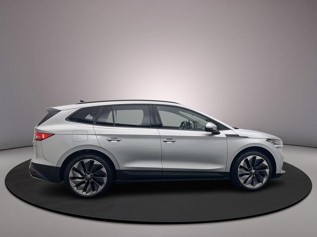 Skoda Enyaq iV 60 180pk Automaat Adaptive cruise control, Navigatie, Lederen bekleding, Achteruitrijcamera, LED verlichting, Stoelverwarming, Parkeersensoren, App connect, Stuurwiel verwarmd