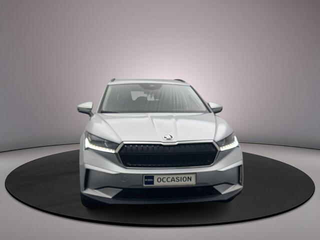Skoda Enyaq iV 60 180pk Automaat Adaptive cruise control, Navigatie, Lederen bekleding, Achteruitrijcamera, LED verlichting, Stoelverwarming, Parkeersensoren, App connect, Stuurwiel verwarmd