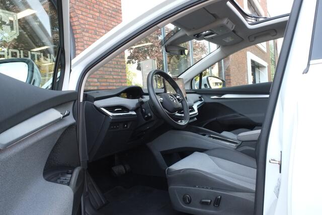 Skoda Enyaq iV 85 Business Edition Panoramadak, Trekhaak, Achteruitrijcamera