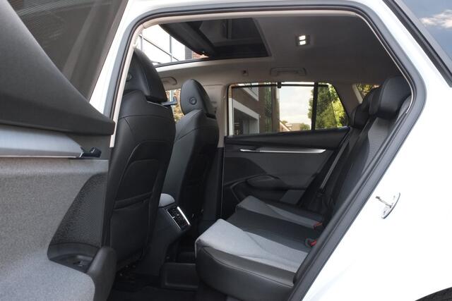 Skoda Enyaq iV 85 Business Edition Panoramadak, Trekhaak, Achteruitrijcamera