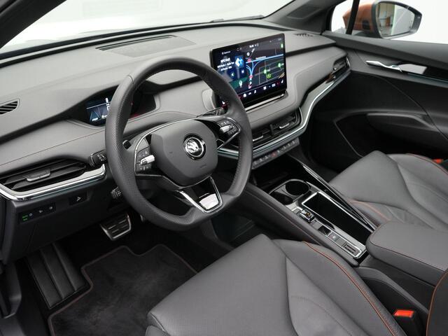 Skoda Enyaq iV 80 204 pk Founders Edition Black | Warmtepomp | Panoramadak | Leder | Privacy glas | 21 inch