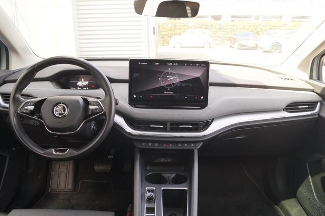 Skoda Enyaq iV 60 180pk 62kWh -PANO-LED-NAVI-ECC-PDC-ACC-