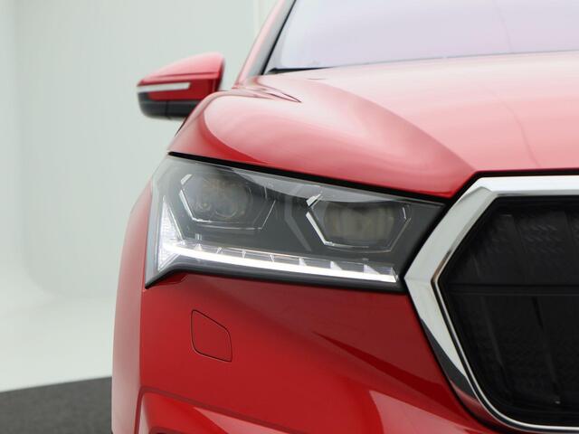 Skoda Enyaq iV 80 204 Pk | Camera | Trekhaak | Carplay | Elektrische Stoel | Elektrische Achterklep | Full LED | 21 Inch | 42.264 Km!!