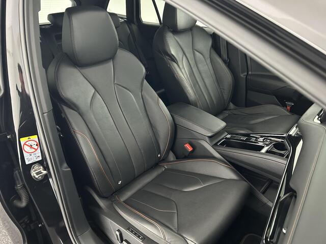 Skoda Enyaq iV 80 204pk Founders Edition Black Warmtepomp Leder 360Camera Massage Panoramadak