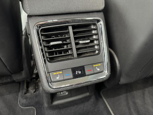 Skoda Enyaq iV 60 *Warmtepomp*ACC*LED*91% SOH*