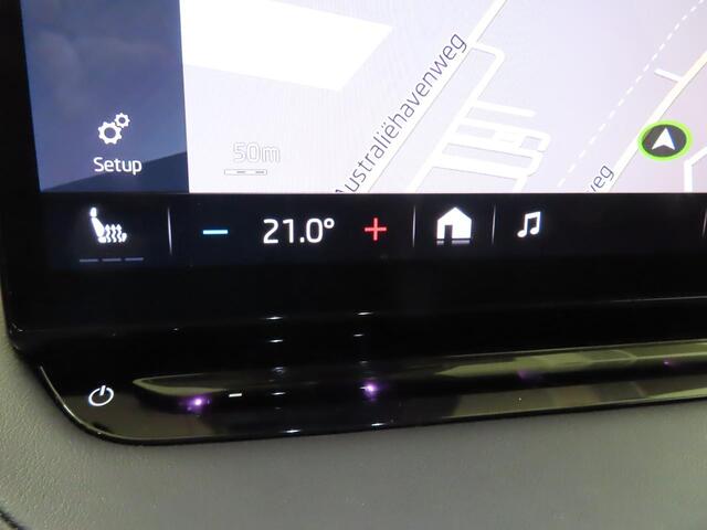 Skoda Enyaq iV 80 Wegklapbare Trekhaak | Leder | ACC | Verwarmd Stuur/Stoelen/Voorruit | Assistentie-, Comfort-, Climate- & Lederpakket | 20" Vega