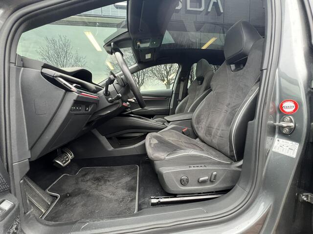 Skoda Enyaq iV Coupé 80 Sportline | Head-up display | Panoramadak | Inklapbare trekhaak