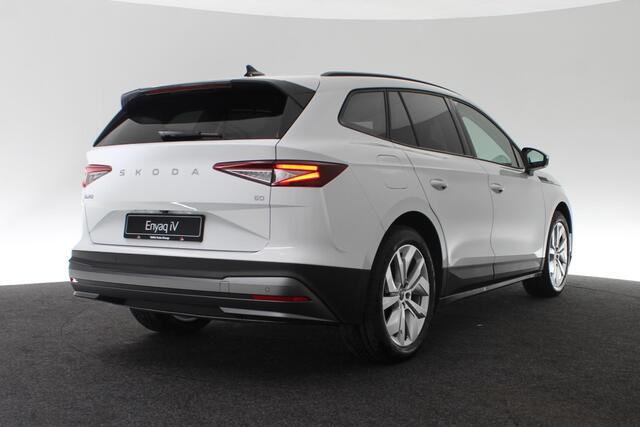 Skoda Enyaq iV Selection 132 kW / 180 pk | ¤ 4.519,- VOORRAADVOORDEEL!!! | 20" Inch Velgen | Achteruitrijcamera | Adaptive Cruise Control | Dodehoekdetectie | Keyless Entry | Stoelverwarming | Stuurwielverwarming