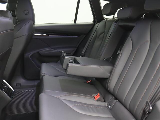 Skoda Enyaq iV 60 Founders Edition Black 180PK Aut. SOH 93%, 21" LM Velgen, Trekhaak, Alarm, Cruise Controle, Achteruitrijcamera, Crystal Face, Virtual Pedal, Stoelverwarming, Achteruitrijcamera, Keyless