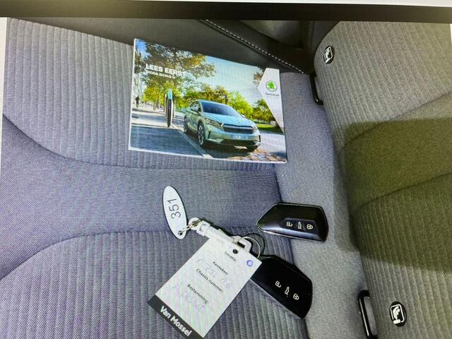 Skoda Enyaq iV BWJ 2021 180 PK 60 NIEUWE BINNEN