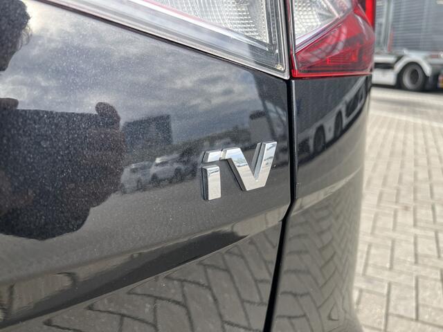 Skoda Enyaq iV 80 / Navigatie / App connect / Parkeersensoren V+A / Camera /