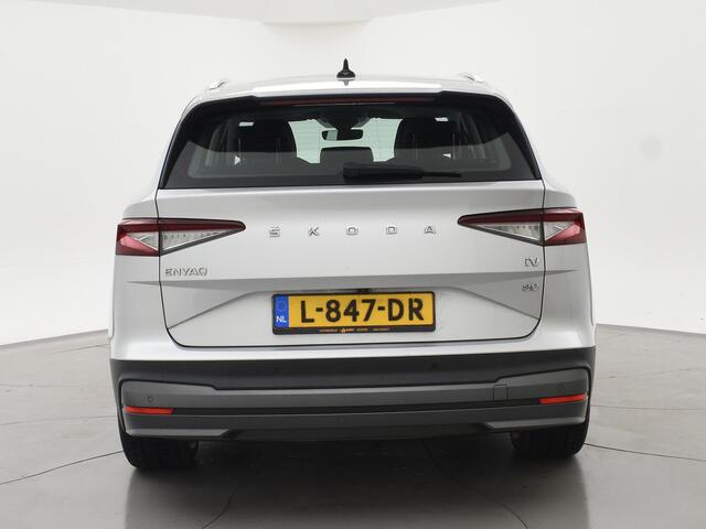 Skoda Enyaq iV 80 + CAMERA | ADAPTIVE CRUISE | SFEERVERLICHTING | CARPLAY | STUURVERW.