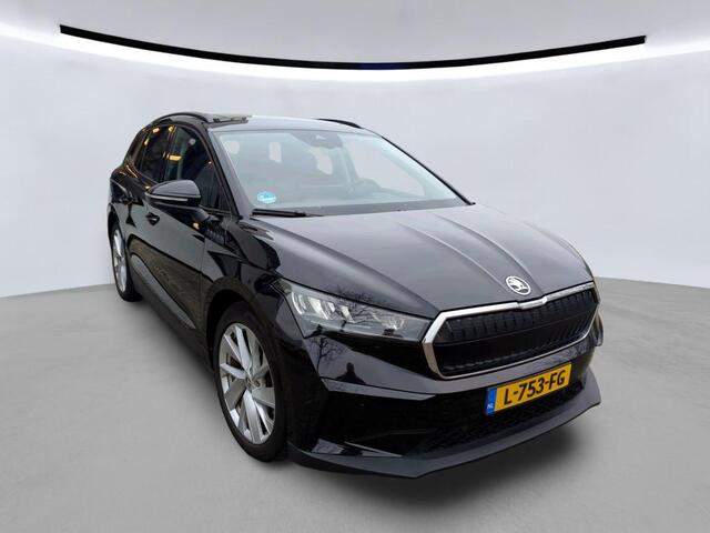 Skoda Enyaq iV 60 / Leder / Panorama dak / Stoelverwarming / Adaptive cruise / Navigatie