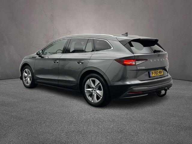 Skoda Enyaq iV 80 204pk Automaat Trekhaak, Adaptive cruise control, Navigatie, 360 camera, Stuurwiel verwarmd, Achteruitrijcamera, Parkeersensoren, LED koplampen