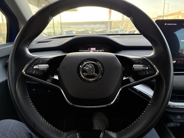 Skoda Enyaq iV 60 | Wegklapbare trekhaak | Stoelverwarming | Achteruitrijcamera | Warmtepomp