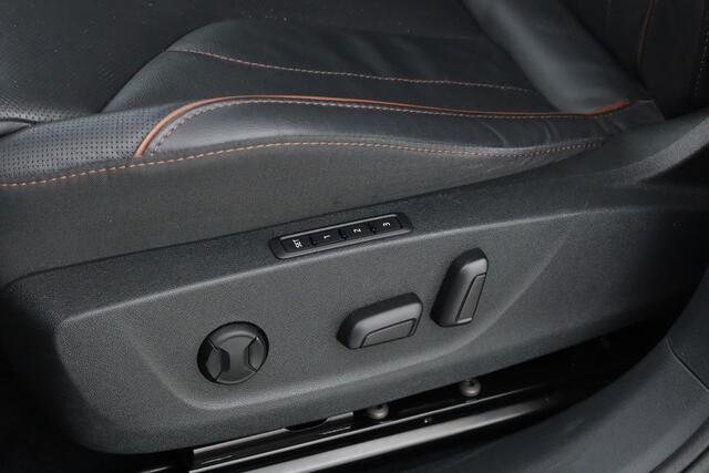 Skoda Enyaq iV 80 First Edition | Leder | Trekhaak | Adapt. Cruise | Camera | Memory seat | Navi | Keyless | CarPlay | Crystal light