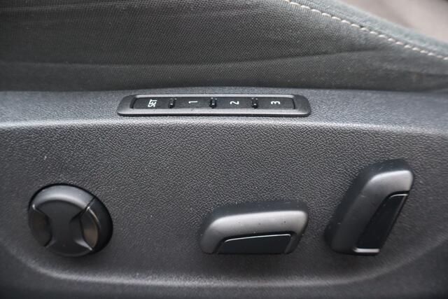 Skoda Enyaq iV 60 First Edition NL-Auto!! Camera I Apple Car-Play I Adap.cruise