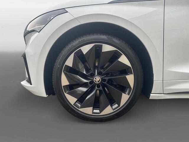 Skoda Enyaq iV 60 Sportline | 21 INCH | PANORAMA | SFEERVERLICHTING | SPORTSTOELEN | CARPLAY |