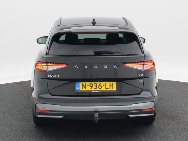 Skoda Enyaq iV 60 | SOH 92% | Stoelverwarming | Trekhaak | CarPlay | Adaptive Cruise | Camera | 20 Inch | 108.874 Km!