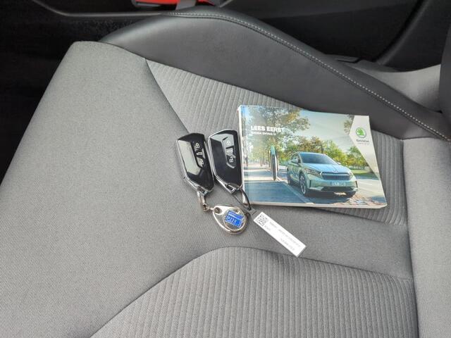 Skoda Enyaq iV 60 / AUTOMAAT/ NAVI/ CAMERA/ PARK. SENSOREN/ CRUISE/ CLIMA