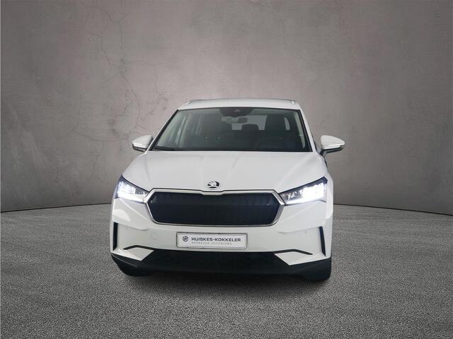 Skoda Enyaq iV 85 Selection 286pk Automaat Adaptive cruise control, Achteruitrijcamera, Navigatie, Parkeersensoren, LED koplampen, App connect, DAB, Radio