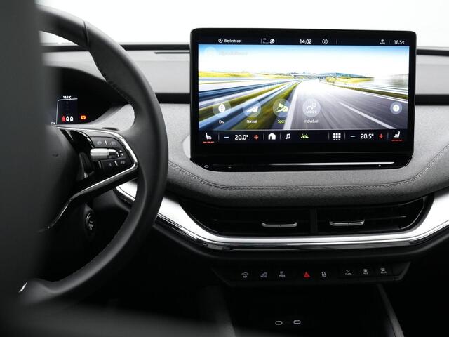 Skoda Enyaq iV 60 179 pk | Panoramadak | Trekhaak | Geheugenstoel | Matrix LED | Stuur-/stoelverwarming