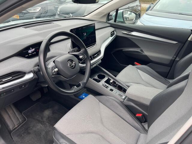 Skoda Enyaq iV iV 60 Navigatie / Parkeersensoren / LED verlichting / Smartlink / 19"LM Velgen