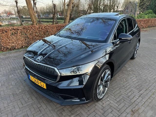 Skoda Enyaq iV 80 First Edition High Warmtepomp/Trekhaak/Headup/Pano/Leer/Acruise/360Cam/Fabrieksgarantie