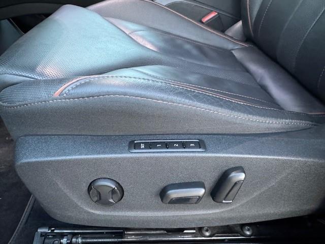 Skoda Enyaq iV 80 First Edition High Warmtepomp/Trekhaak/Headup/Pano/Leer/Acruise/360Cam/Fabrieksgarantie