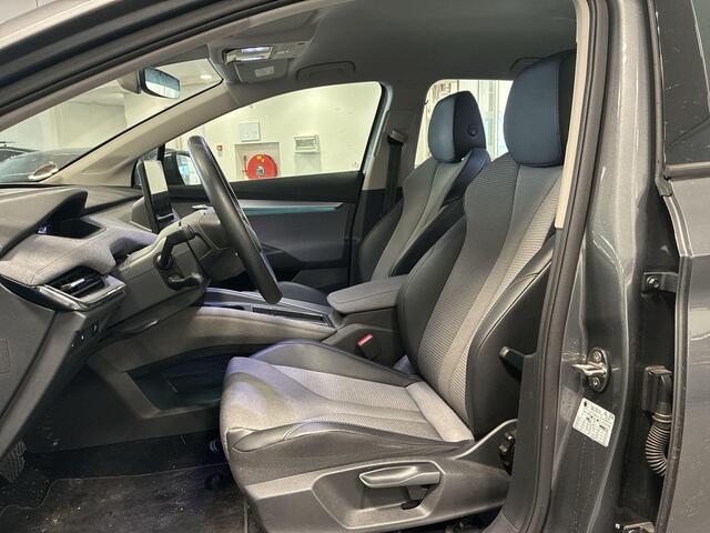 Skoda Enyaq iV 60 180pk · Camera · Apple/Android Car Play · Sfeerverlichting · Cruise Control · 19"Velgen · Navigatie · Verkeersbord Detectie ·