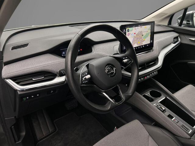 Skoda Enyaq iV 80 204pk Automaat Trekhaak, Adaptive cruise control, Navigatie, LED matrix koplampen, 360 camera, Stuurwiel verwarmd, Parkeersensoren