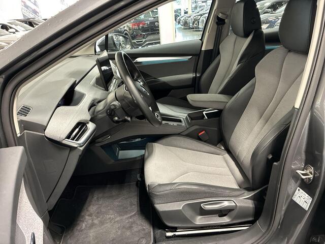 Skoda Enyaq iV 60 180pk · Camera · Apple/Android Car Play · Navigatie · P-Sensoren · Cruise Control · Sfeerverlichting · 19'' Inch ·