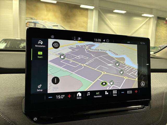 Skoda Enyaq iV 60 180pk · Camera · Apple/Android Car Play · Navigatie · P-Sensoren · Cruise Control · Sfeerverlichting · 19'' Inch ·