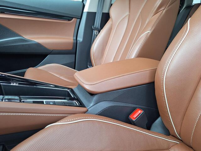 Skoda Enyaq iV 80 | SOH: nnb | Panorama | Havana Leder | Trekhaak | Blindspot | Memory Seat |