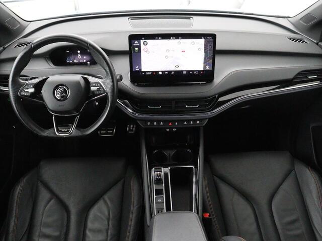 Skoda Enyaq iV 80 Founders Edition Silver | SOH 90% | Trekhaak | Matrix LED | Carplay | Camera | Stuurverwarming | Keyless | Navigatie