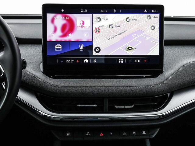 Skoda Enyaq iV 50 150pk Selection · Camera · Apple/Android Car Play · Sfeerverlichting · Cruise Control · 19"Velgen · Navigatie · Verkeersbord Detectie ·