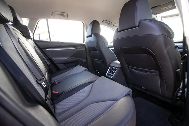 Skoda Enyaq iV 80 - Stuurverw. | Cam | Navi | Warmtepomp