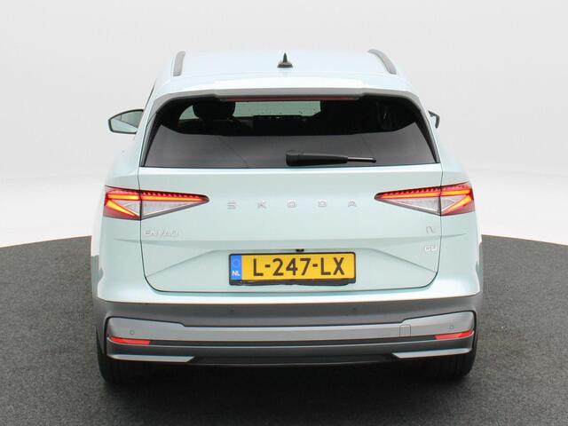 Skoda Enyaq iV 60 First Edition 180 Pk | Stoel/Stuur Verwarming | Camera | Adaptive Cruise | Matrix LED | CarPlay | Climatronic | Navigatie | 20 Inch | 95.608 Km !!